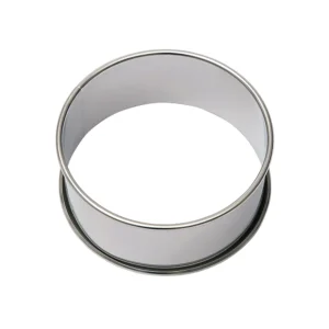 Cakering met kraalrand met een diameter van 7 centimeter en een hoogte van 3 centimeter